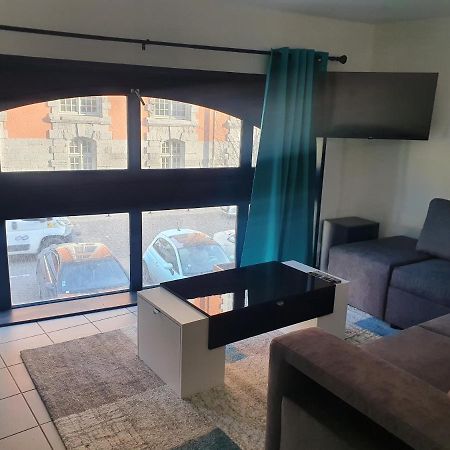 Firas Appartement Валенсиен Екстериор снимка