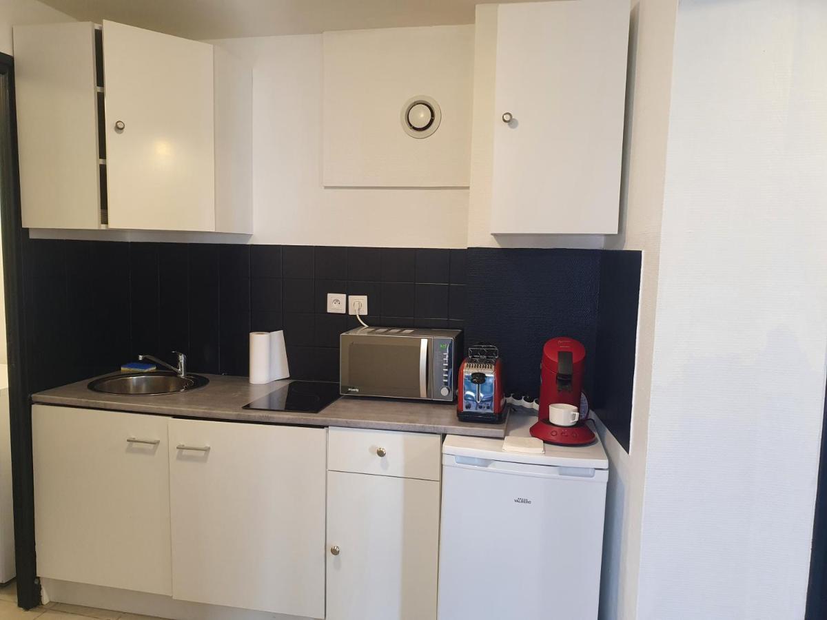 Firas Appartement Валенсиен Екстериор снимка